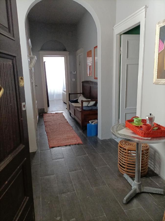 Casa Di Titta Vicino Al Mare Villa Viareggio Luaran gambar